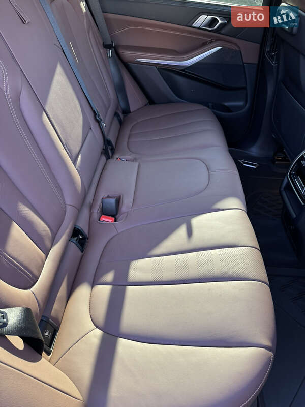 Внедорожник / Кроссовер BMW X5 2022 в Киеве