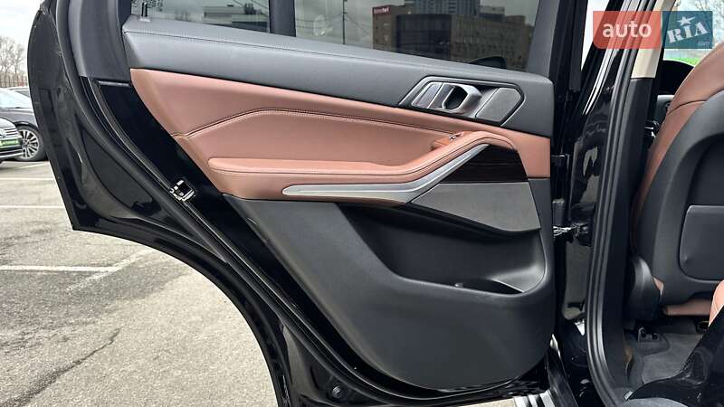 Внедорожник / Кроссовер BMW X5 2020 в Киеве