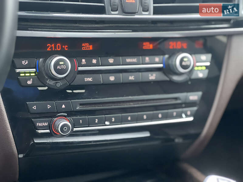 Внедорожник / Кроссовер BMW X5 2014 в Киеве