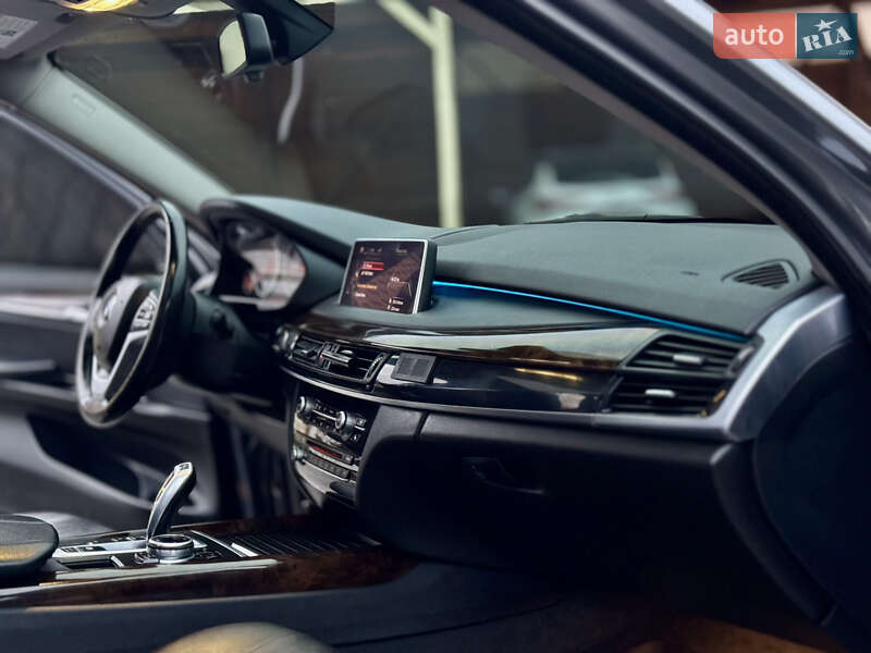 Внедорожник / Кроссовер BMW X5 2014 в Межгорье