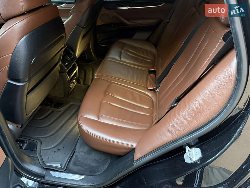 Внедорожник / Кроссовер BMW X5 2013 в Надворной