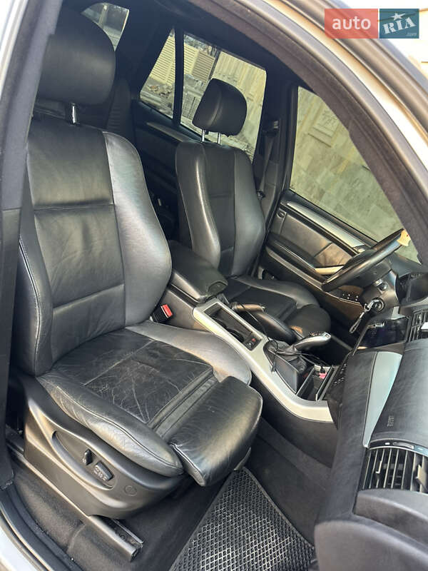 Внедорожник / Кроссовер BMW X5 2003 в Одессе