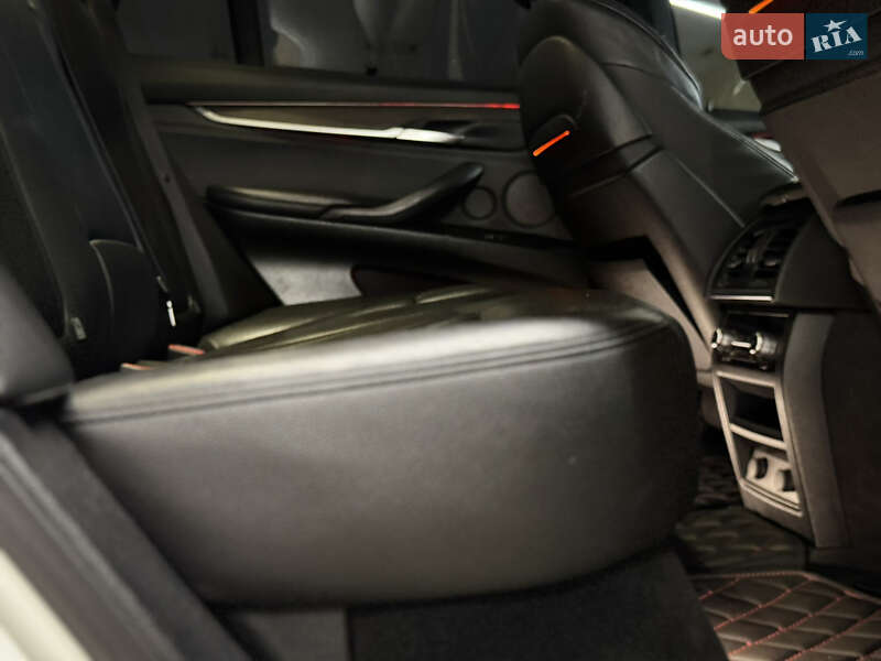 Позашляховик / Кросовер BMW X5 2014 в Миколаєві