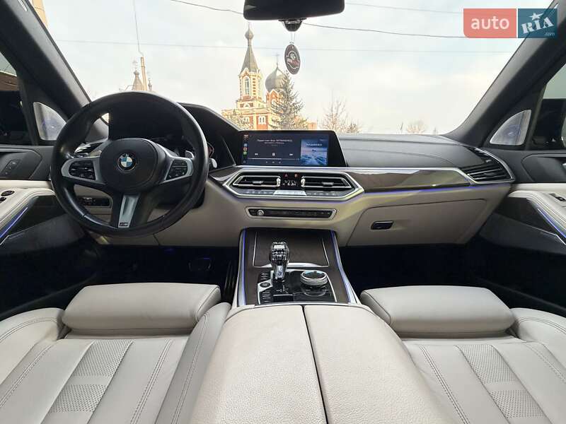Внедорожник / Кроссовер BMW X5 2022 в Харькове