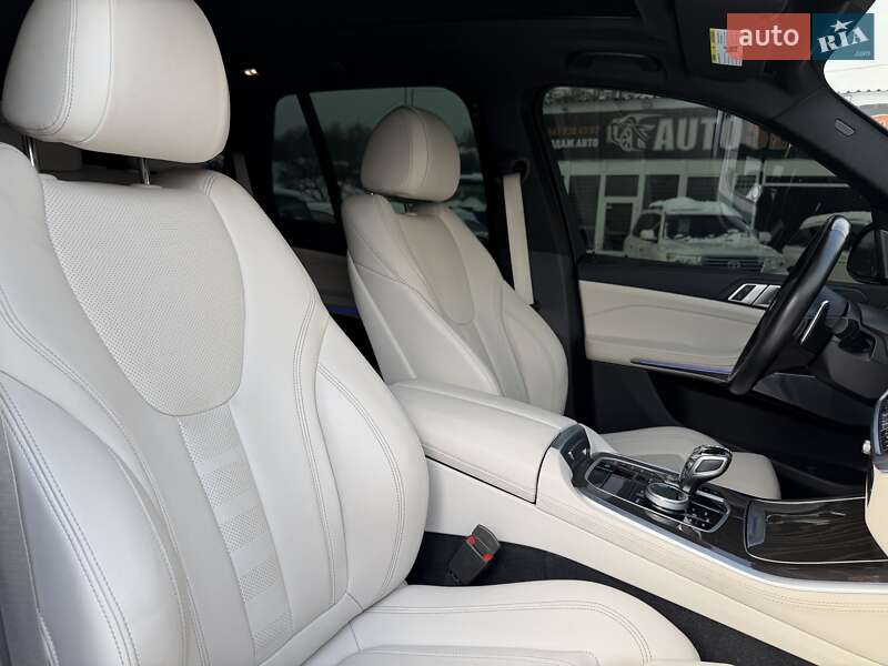 Внедорожник / Кроссовер BMW X5 2022 в Харькове