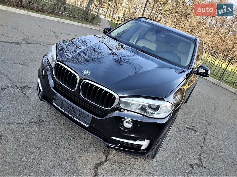 Внедорожник / Кроссовер BMW X5 2015 в Одессе