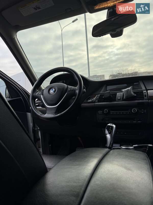 Внедорожник / Кроссовер BMW X5 2011 в Одессе