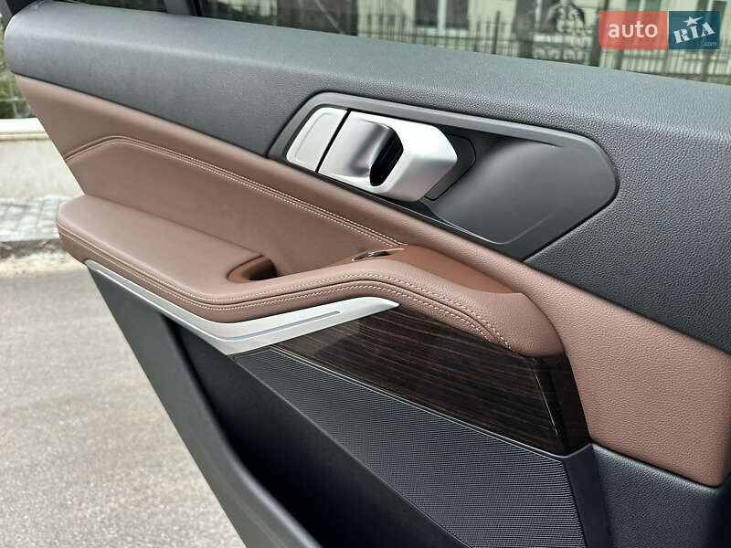 Внедорожник / Кроссовер BMW X5 2018 в Киеве