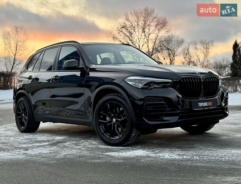 Внедорожник / Кроссовер BMW X5 2022 в Киеве