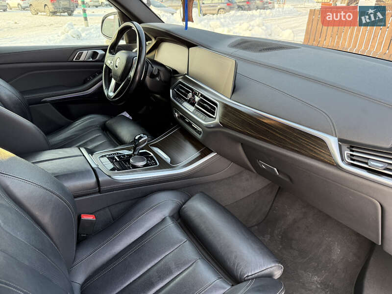 Внедорожник / Кроссовер BMW X5 2019 в Киеве