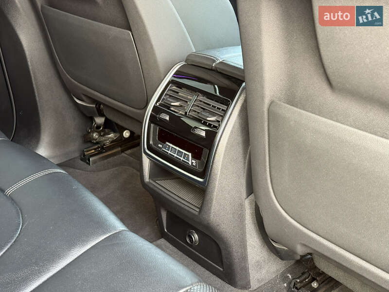 Внедорожник / Кроссовер BMW X5 2019 в Киеве