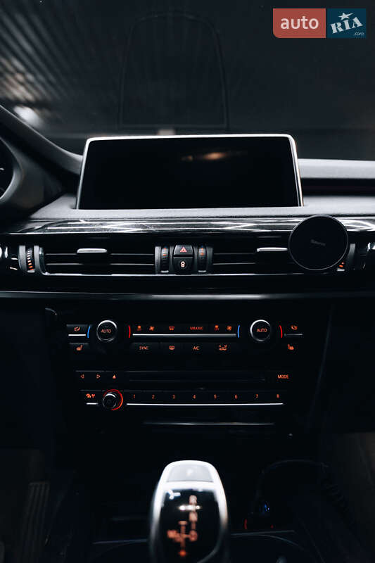 Позашляховик / Кросовер BMW X5 2017 в Києві фото 13 Позашляховик / Кросовер BMW X5 2017 в Києві