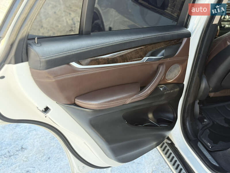 Внедорожник / Кроссовер BMW X5 2014 в Киеве