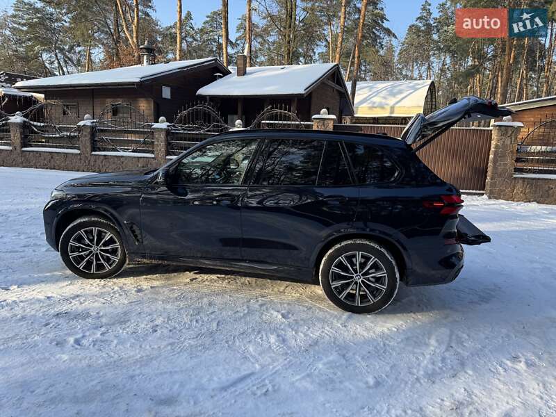 Внедорожник / Кроссовер BMW X5 2024 в Киеве