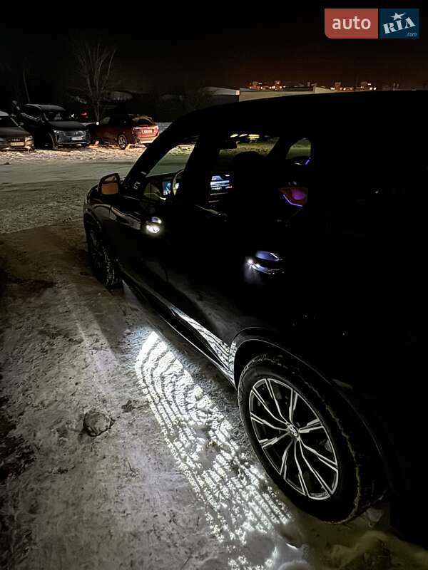 Внедорожник / Кроссовер BMW X5 2024 в Киеве