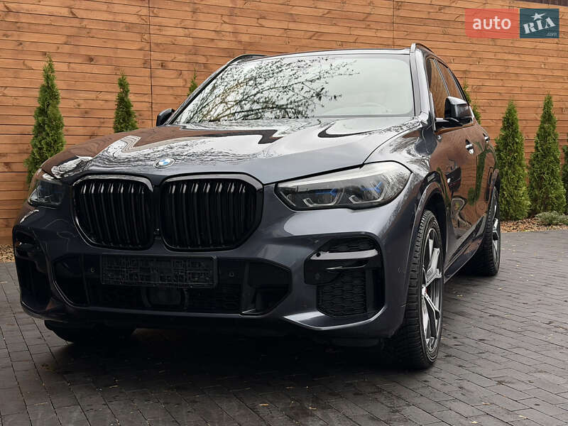Внедорожник / Кроссовер BMW X5 2022 в Киеве