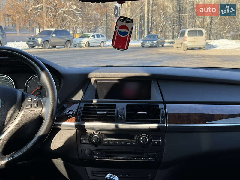 Внедорожник / Кроссовер BMW X5 2010 в Хмельницком