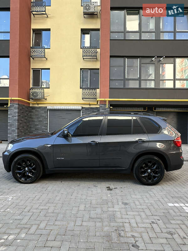 Внедорожник / Кроссовер BMW X5 2010 в Житомире