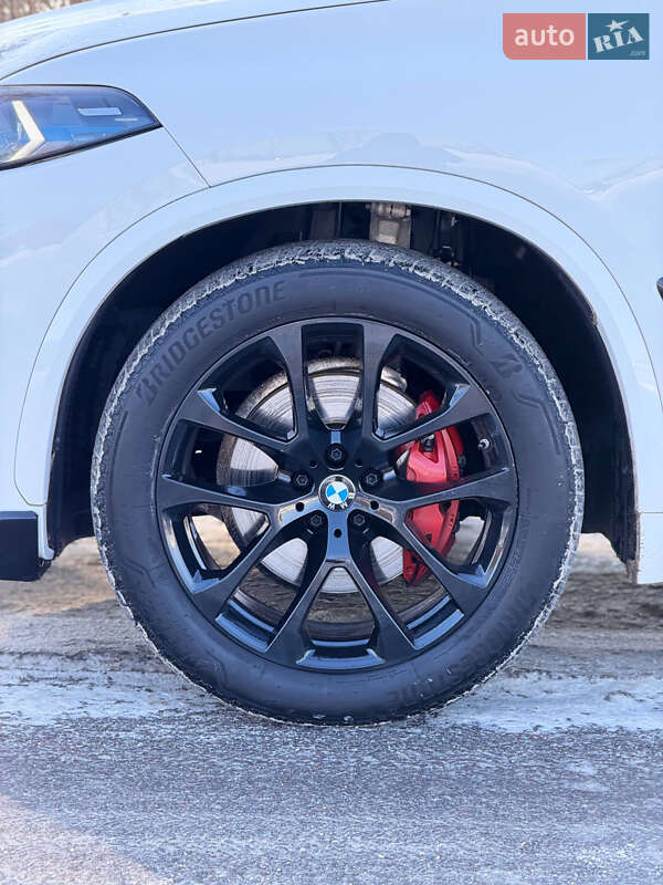 Внедорожник / Кроссовер BMW X5 2024 в Киеве