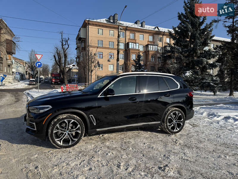 Внедорожник / Кроссовер BMW X5 2023 в Запорожье