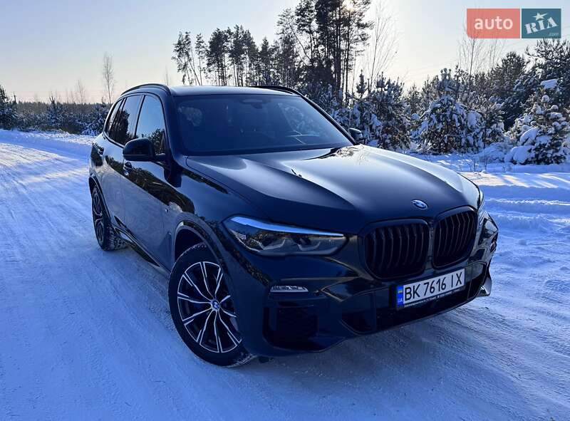 Внедорожник / Кроссовер BMW X5 2018 в Ровно