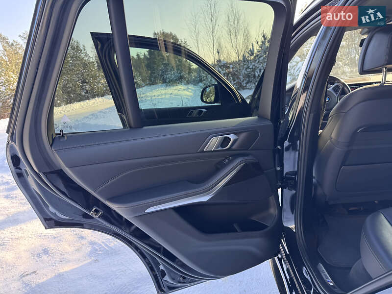 Внедорожник / Кроссовер BMW X5 2018 в Ровно