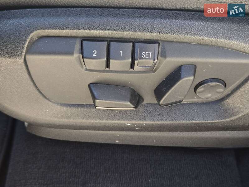 Внедорожник / Кроссовер BMW X5 2016 в Киеве