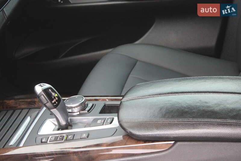 Внедорожник / Кроссовер BMW X5 2015 в Днепре