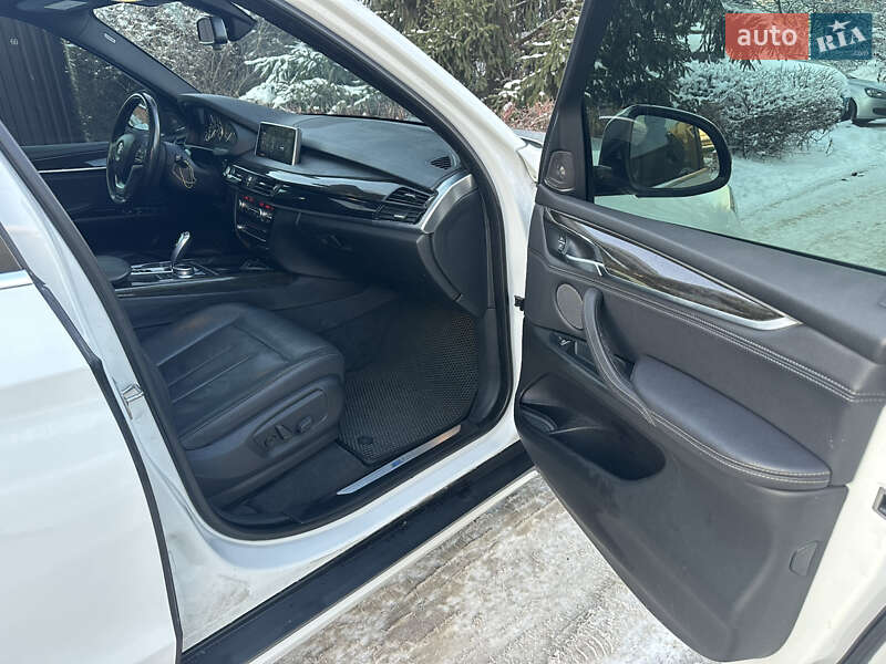 Внедорожник / Кроссовер BMW X5 2017 в Киеве