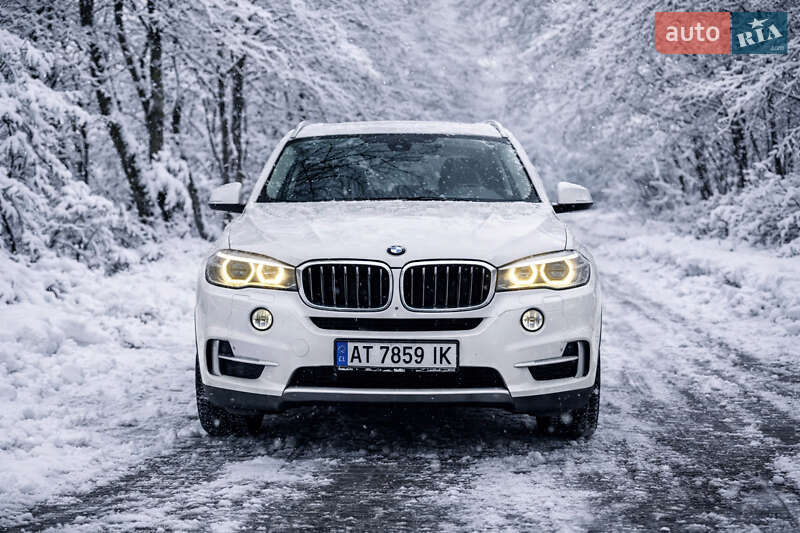 Внедорожник / Кроссовер BMW X5 2014 в Черновцах