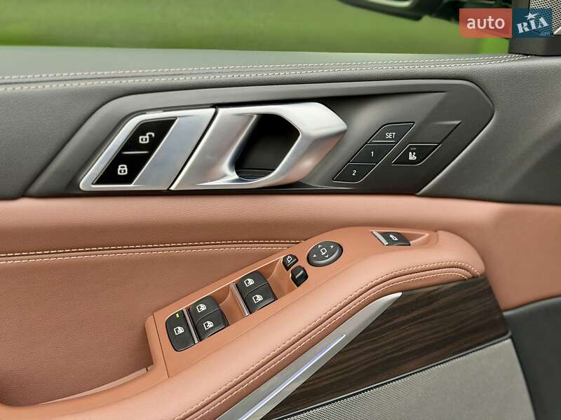 Внедорожник / Кроссовер BMW X5 2024 в Киеве