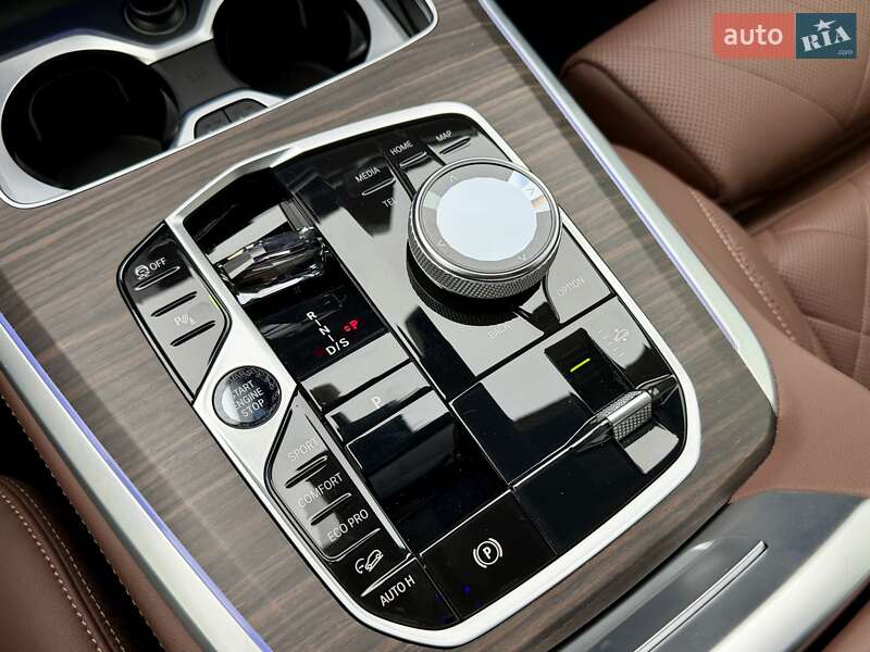 Внедорожник / Кроссовер BMW X5 2024 в Киеве