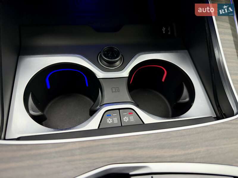 Внедорожник / Кроссовер BMW X5 2024 в Киеве