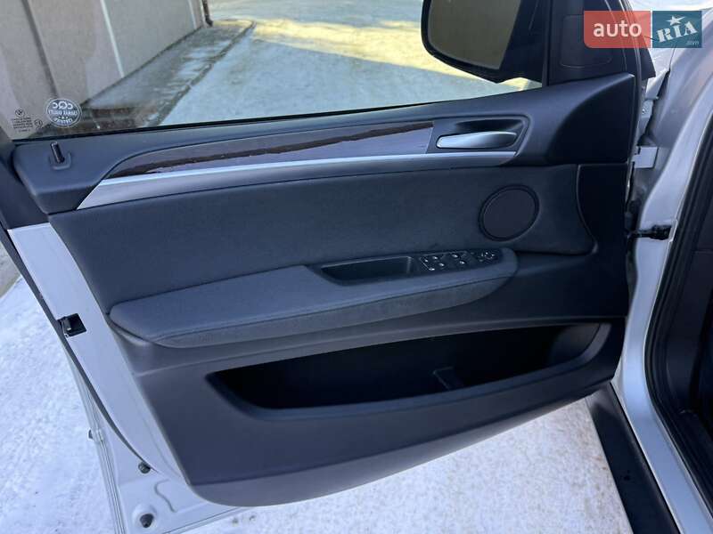 Внедорожник / Кроссовер BMW X5 2012 в Львове