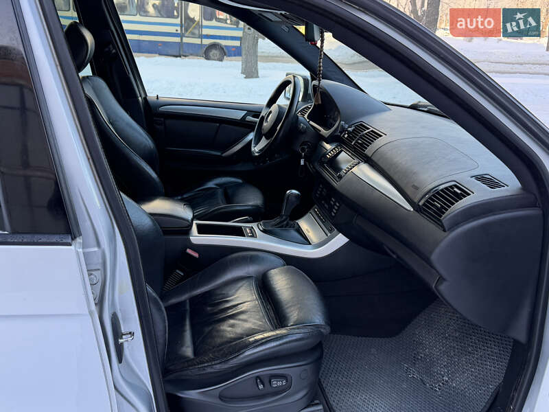 Внедорожник / Кроссовер BMW X5 2002 в Ровно