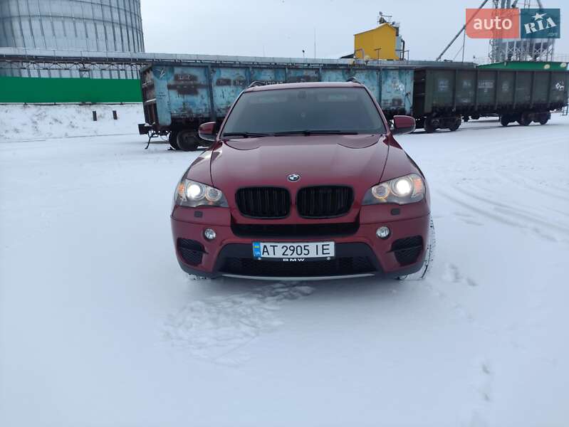 Внедорожник / Кроссовер BMW X5 2010 в Козове