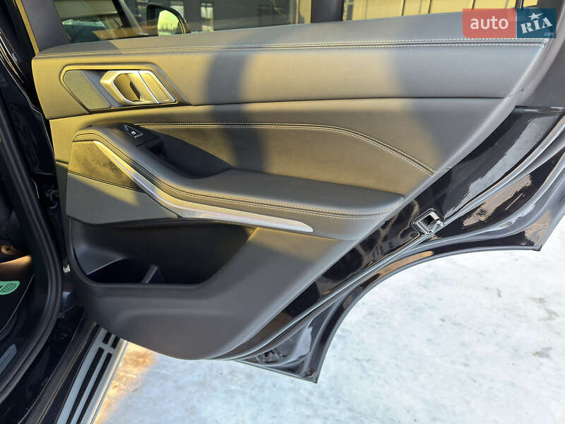 Внедорожник / Кроссовер BMW X5 2023 в Ивано-Франковске