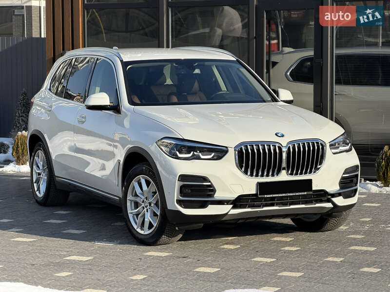 Внедорожник / Кроссовер BMW X5 2023 в Ужгороде