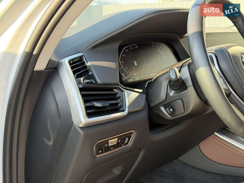 Внедорожник / Кроссовер BMW X5 2023 в Ужгороде