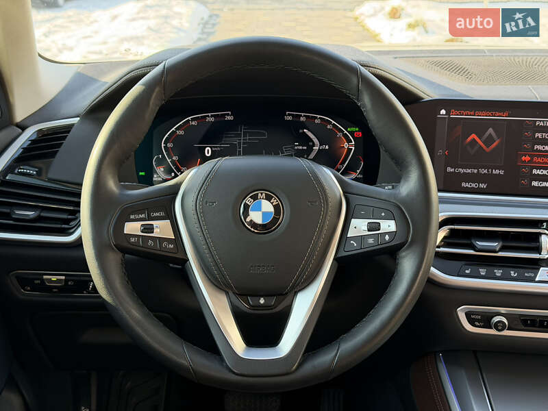 Внедорожник / Кроссовер BMW X5 2023 в Ужгороде