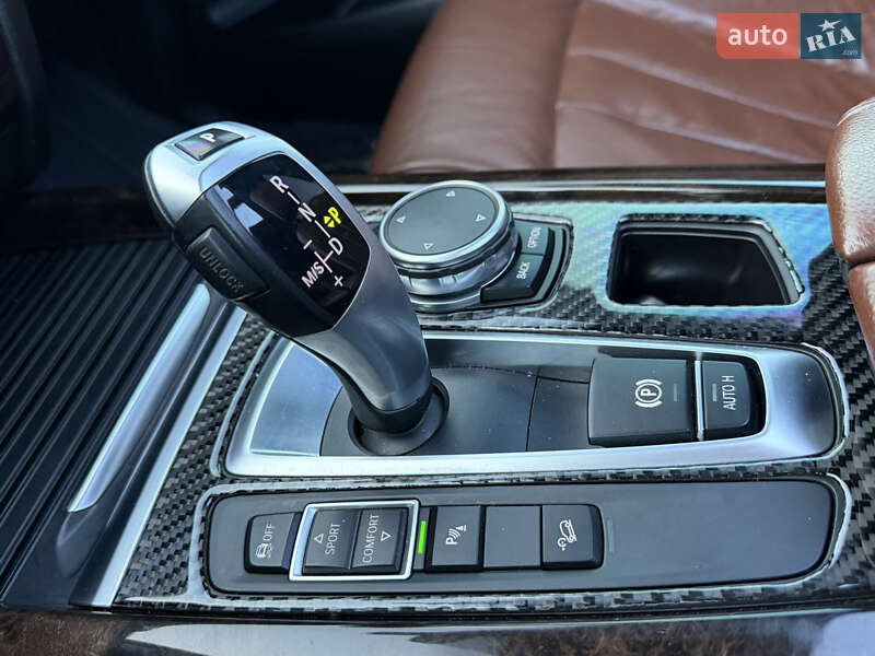 Внедорожник / Кроссовер BMW X5 2015 в Киеве