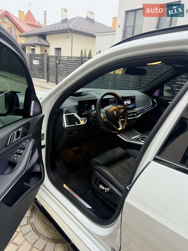 Внедорожник / Кроссовер BMW X5 2024 в Киеве