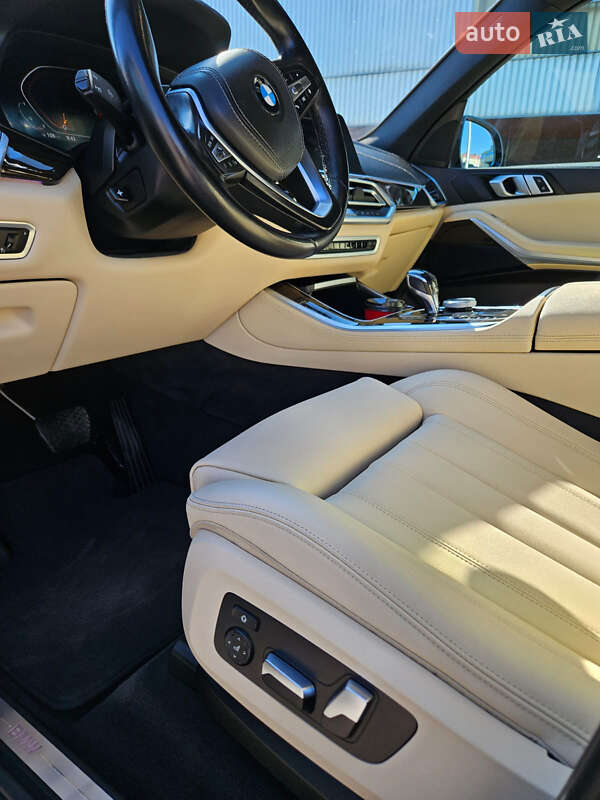 Внедорожник / Кроссовер BMW X5 2020 в Луцке