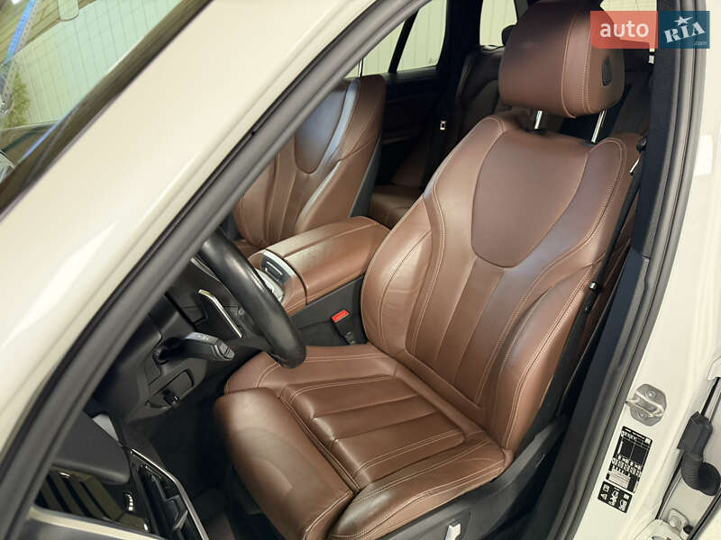 Внедорожник / Кроссовер BMW X5 2021 в Киеве