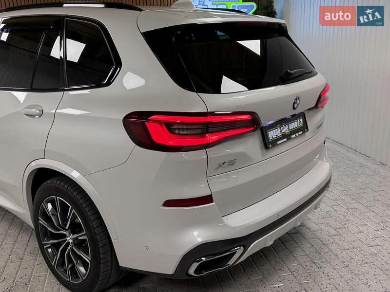 Внедорожник / Кроссовер BMW X5 2021 в Киеве