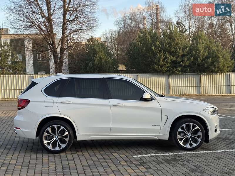 Внедорожник / Кроссовер BMW X5 2017 в Луцке