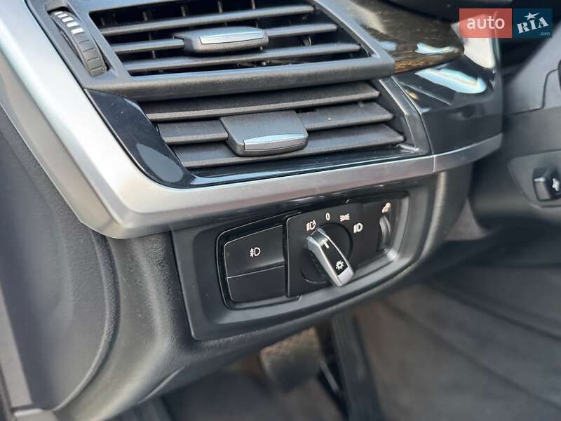 Внедорожник / Кроссовер BMW X5 2017 в Луцке