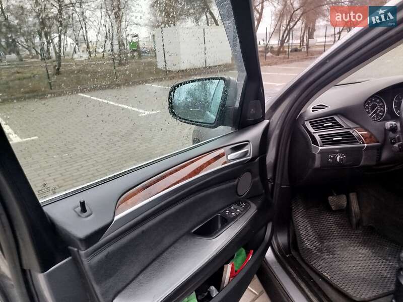 Внедорожник / Кроссовер BMW X5 2010 в Днепре фото 14 Внедорожник / Кроссовер BMW X5 2010 в Днепре