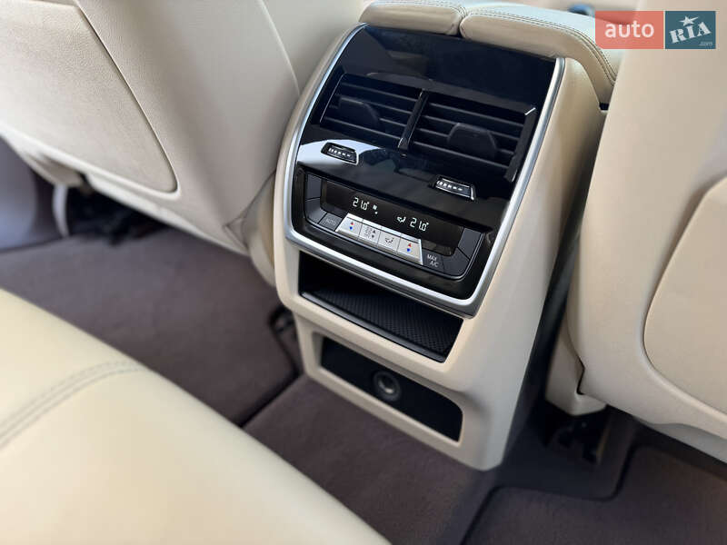 Внедорожник / Кроссовер BMW X5 2019 в Киеве