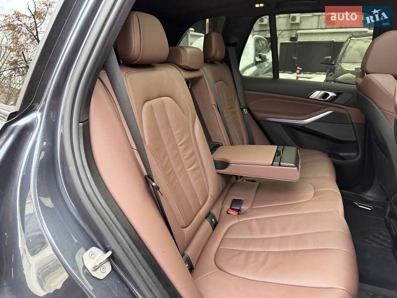 Внедорожник / Кроссовер BMW X5 2020 в Киеве